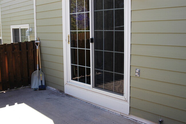 Building Photo - 151 Trail View Dr