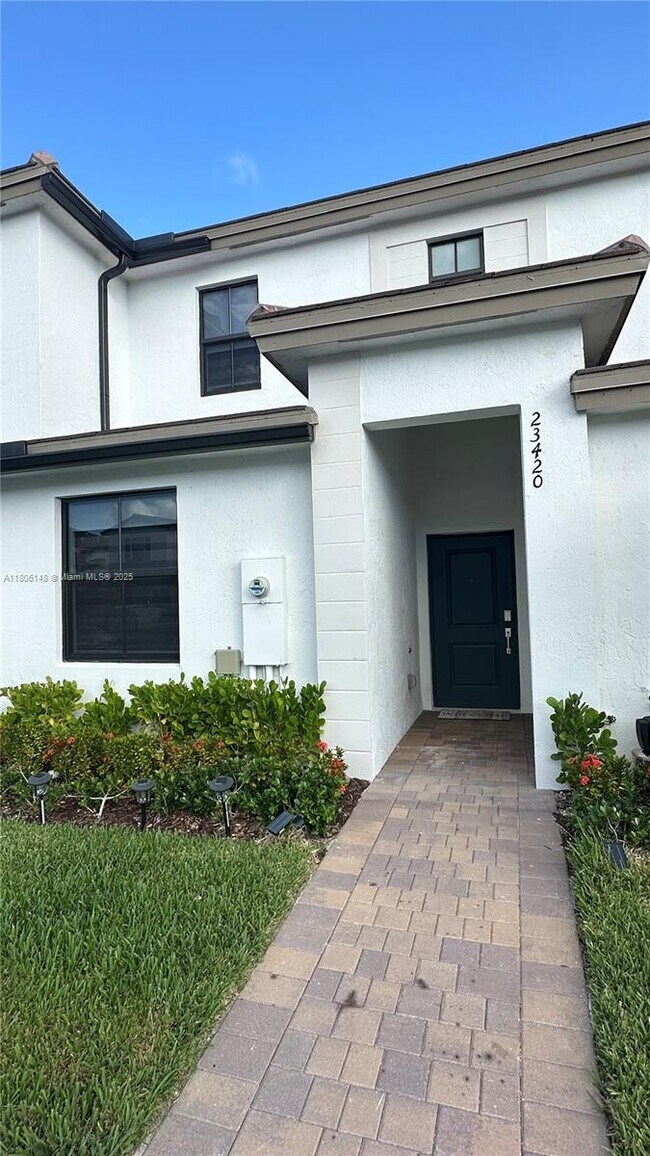 Foto del edificio - 23420 SW 127th Pl