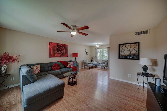 Building Photo - 5174 N 83rd St