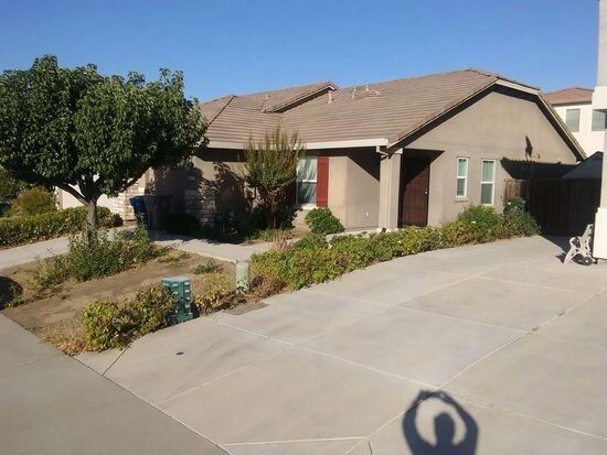 Primary Photo - ELK GROVE NICE HOME