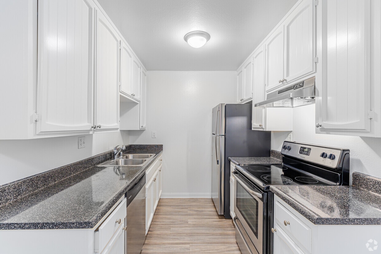 Primary Photo - Royal Village Apartments