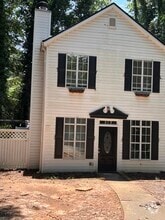 Building Photo - 3940 Stutz St