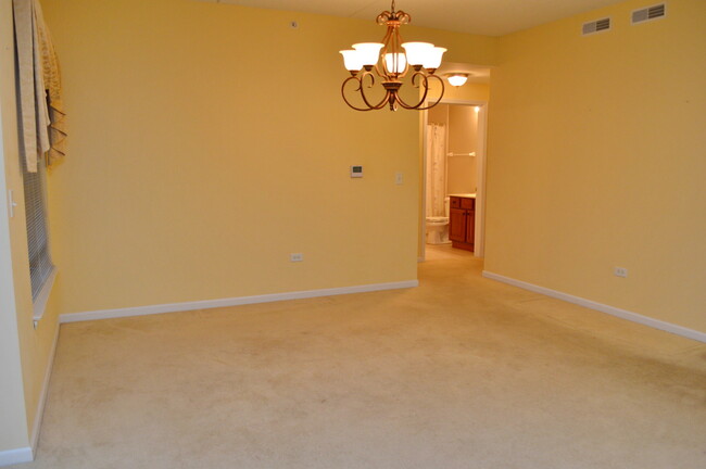 Foto del edificio - 3451 N Carriageway Dr