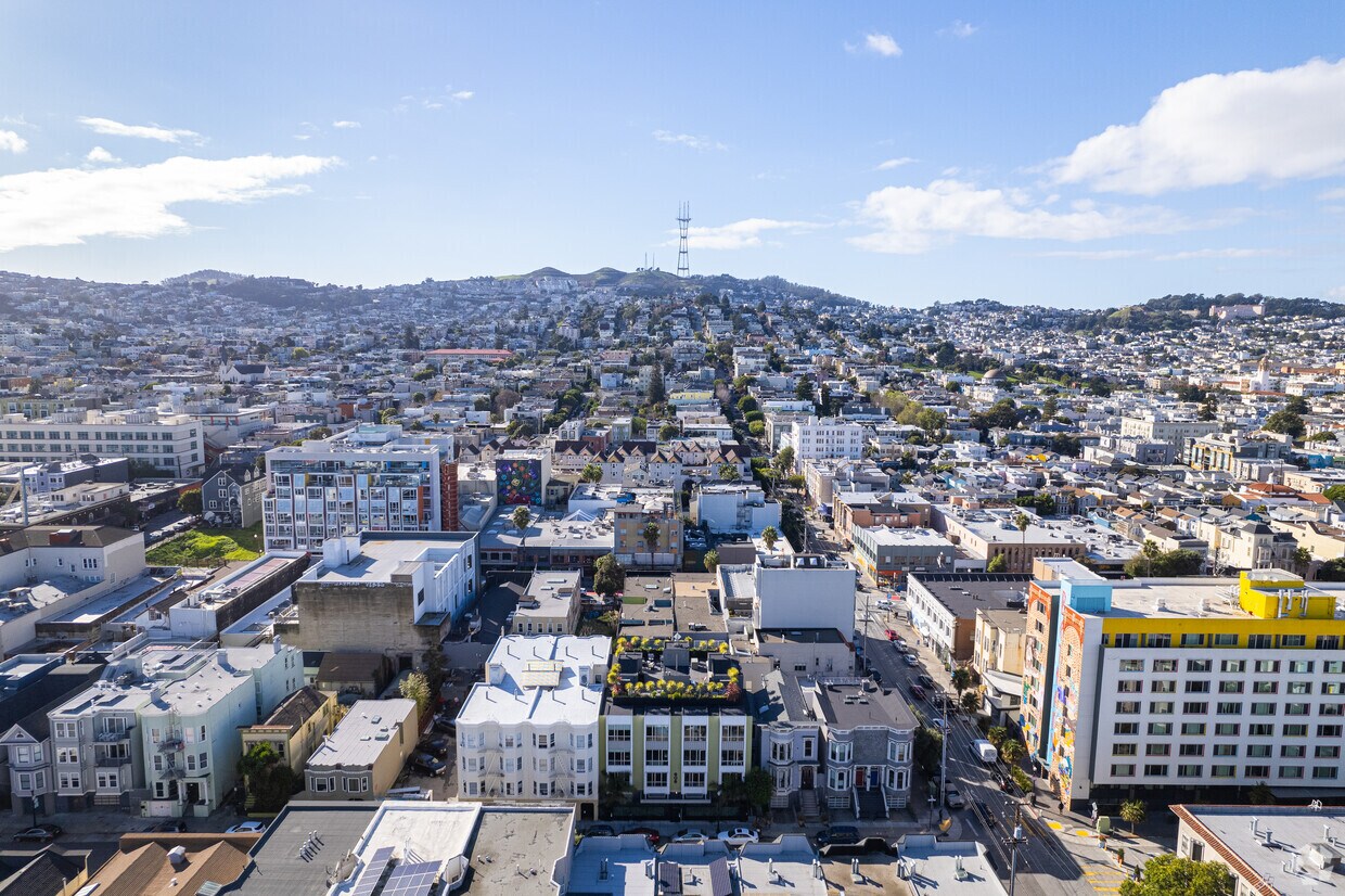 Contexto - 606 Capp St