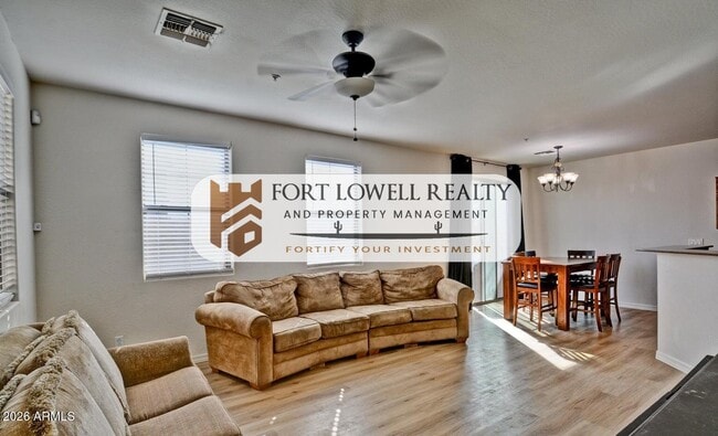 Foto del edificio - 8169 W Groom Creek Rd