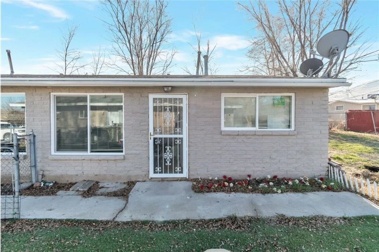Primary Photo - 2650 S 8990 W - DUPLEX