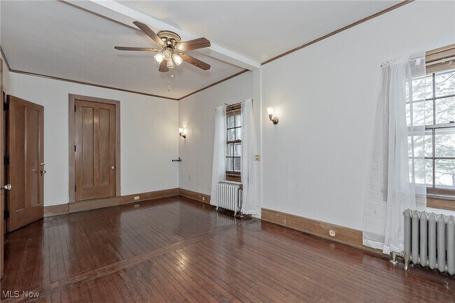 Building Photo - 283 Corning Dr
