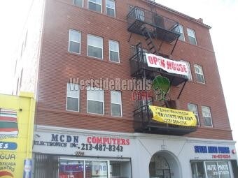 Foto principal - 3066 W 7th St
