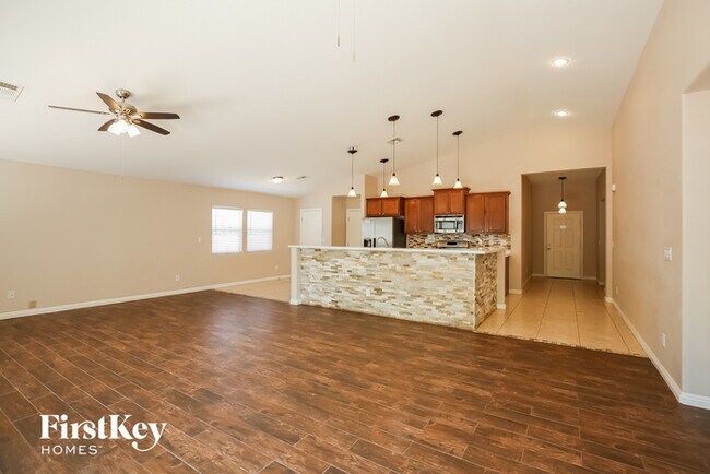 Foto del edificio - 4529 Clipper Cove Ct