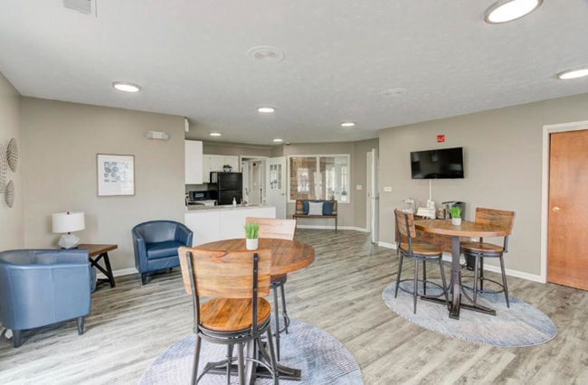 Interior Photo - The Reserve at Franklin Glenn I LP