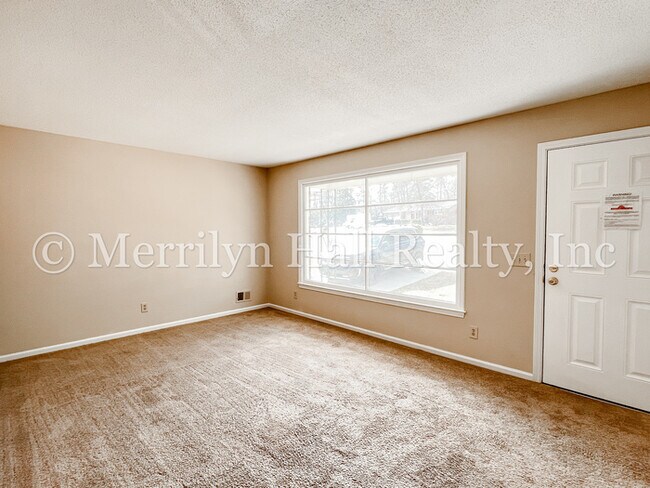 Building Photo - Cute home on a cul-de-sac!
