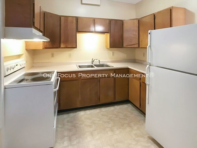 Foto del edificio - 1BR/1BA- $495/Month - First Floor!
