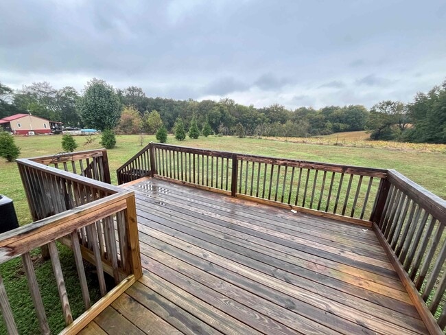 Foto del edificio - 4217 Snake Rd