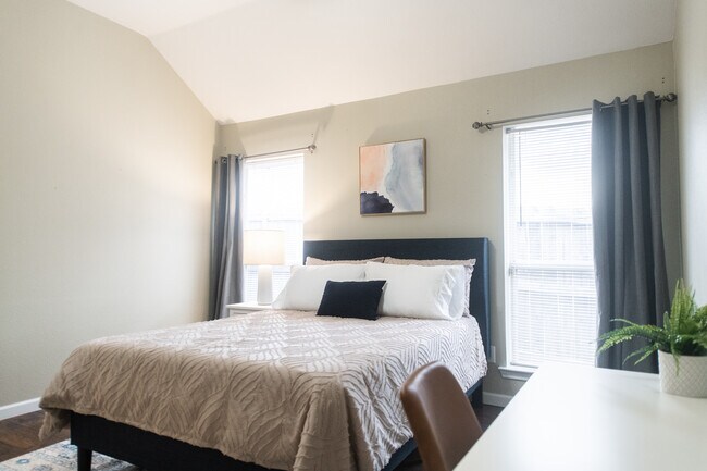 Foto del edificio - 5323 Northview Dr