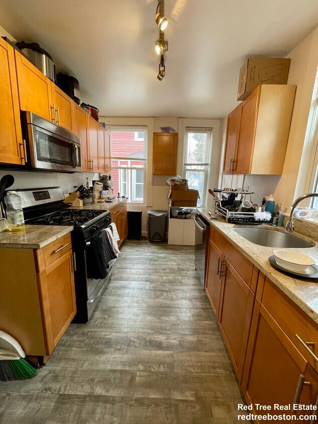 5 Murdock Ter, Boston, MA 02135 House Rental in Boston, MA