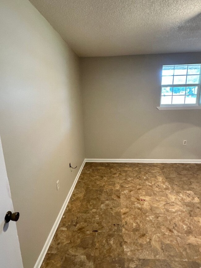 Building Photo - 63 Groner St