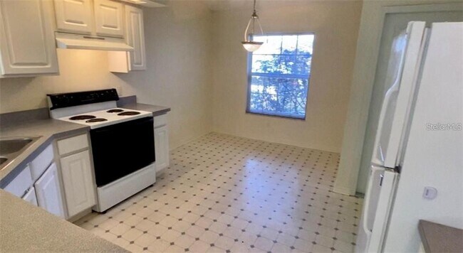 Foto del edificio - 602 Huron Pl