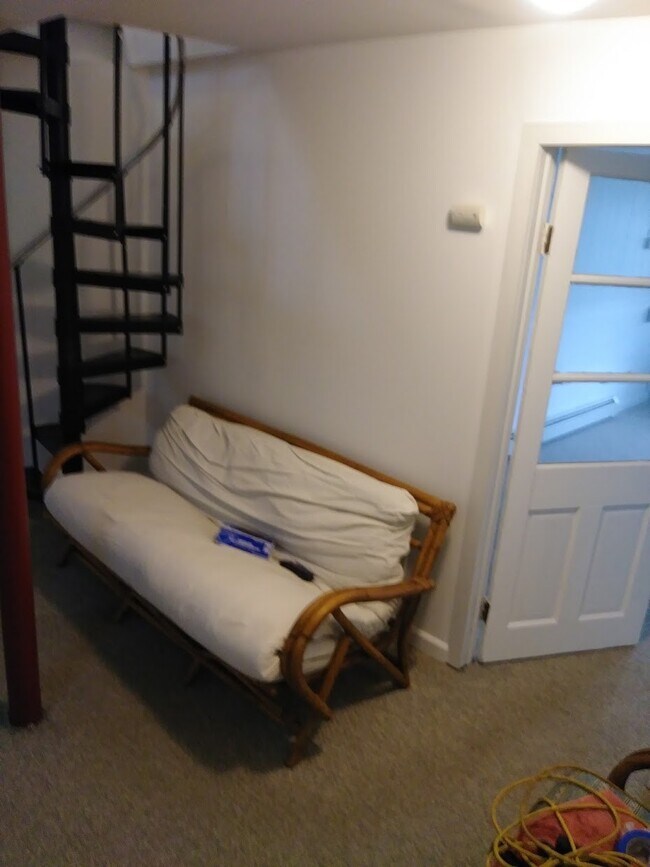 Building Photo - 34 Riverside Avenue, Unit 1