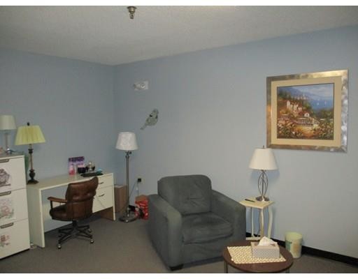 Building Photo - 1794 Bridge St