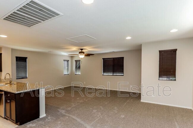 Building Photo - 10490 Forked Run St