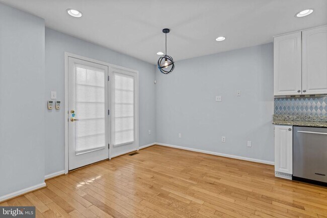 Foto del edificio - 61 Sunrise Ct