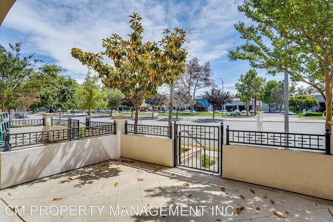 Foto del edificio - 4 br, 4 bath House - 2051 Oakland Road