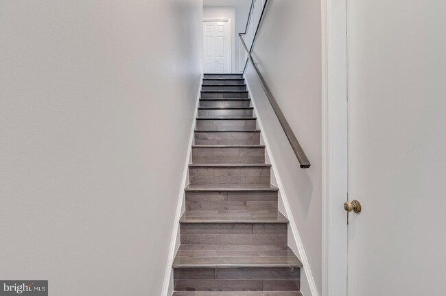 Foto del edificio - 1104 N Quincy St