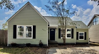 Building Photo - 407 E Defee Ave