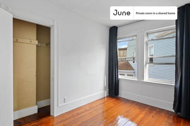 Foto del edificio - Room in Shared 6 bed/2 bath home in Allston