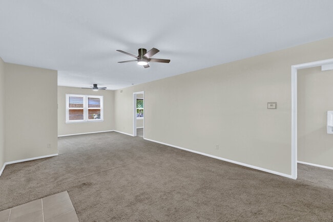 Foto del edificio - 4014 Sun Valley Dr
