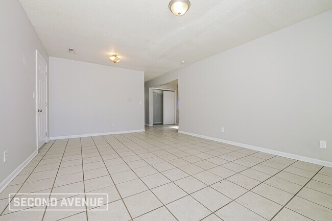 Foto del edificio - 2833 Kensington Ave