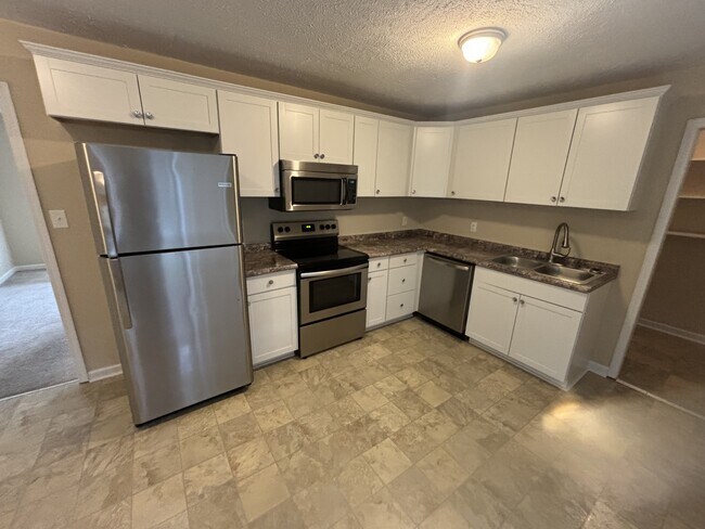 Building Photo - 1227 Worstead Dr