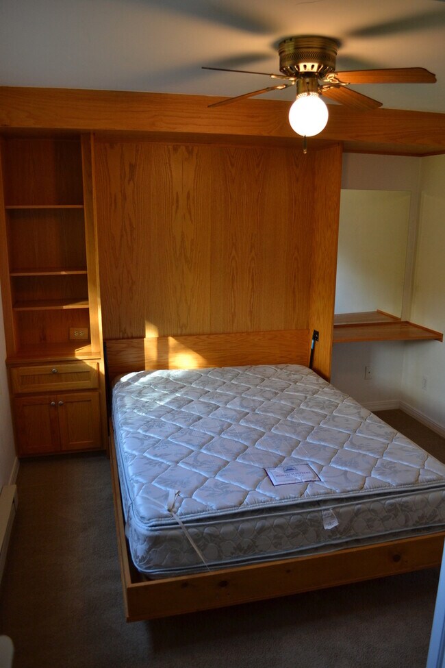 Building Photo - 2970 Columbine Dr