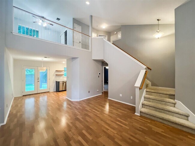 Foto del edificio - 7521 Peabody Dr