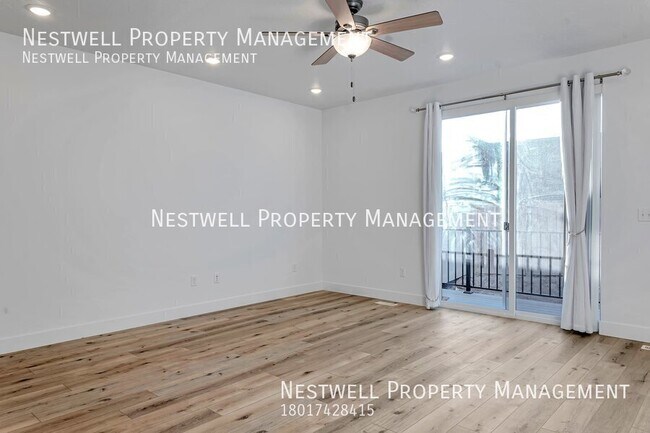 Foto del edificio - Charming and Serene End Unit Townhome