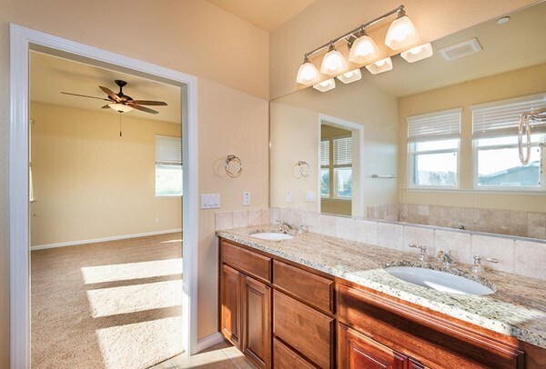 Foto del edificio - Gorgeous Rincon Valley Home ~ Built in 201...