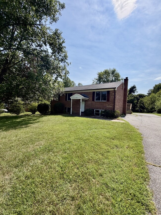 Building Photo - 226 Bryant Rd
