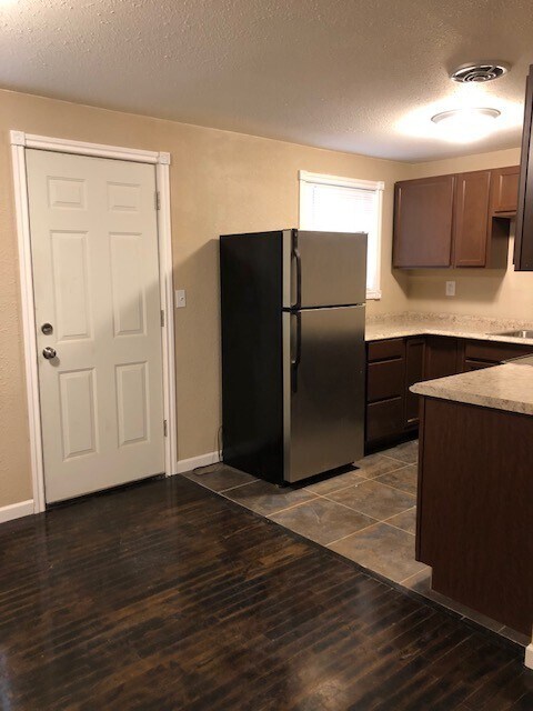 Foto del edificio - Lovely 3 Bed 1 Bath Home