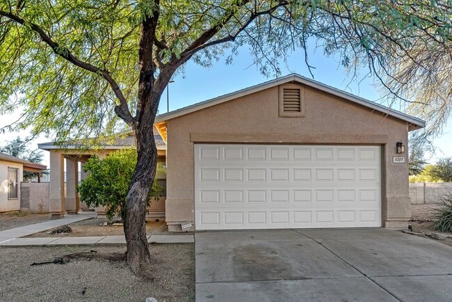 Building Photo - Tucson, AZ - House - $1,495.00 Available O...