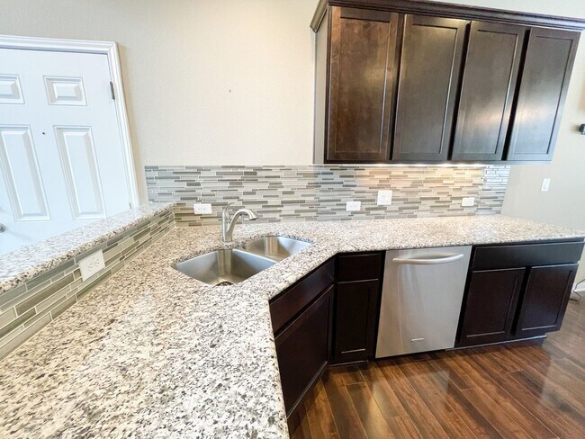 Foto del edificio - Elegant Round Rock Home with High-End Fini...