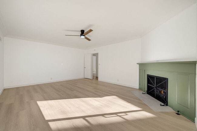 Building Photo - 35-35 Kennebec Ave