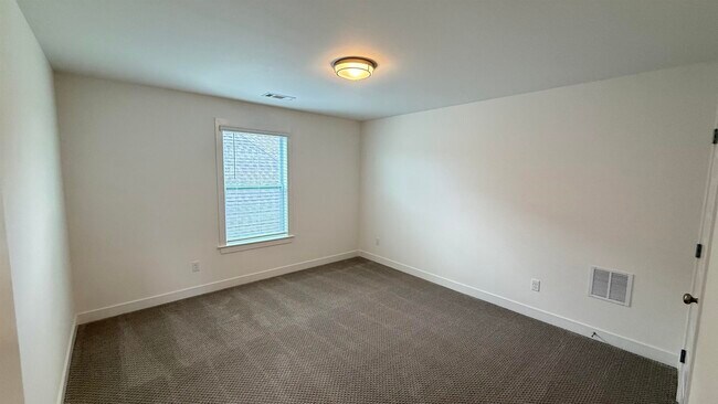 Building Photo - 11267 Jamison Wds Dr E