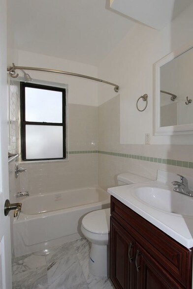 Building Photo - 79 S Highland Ave