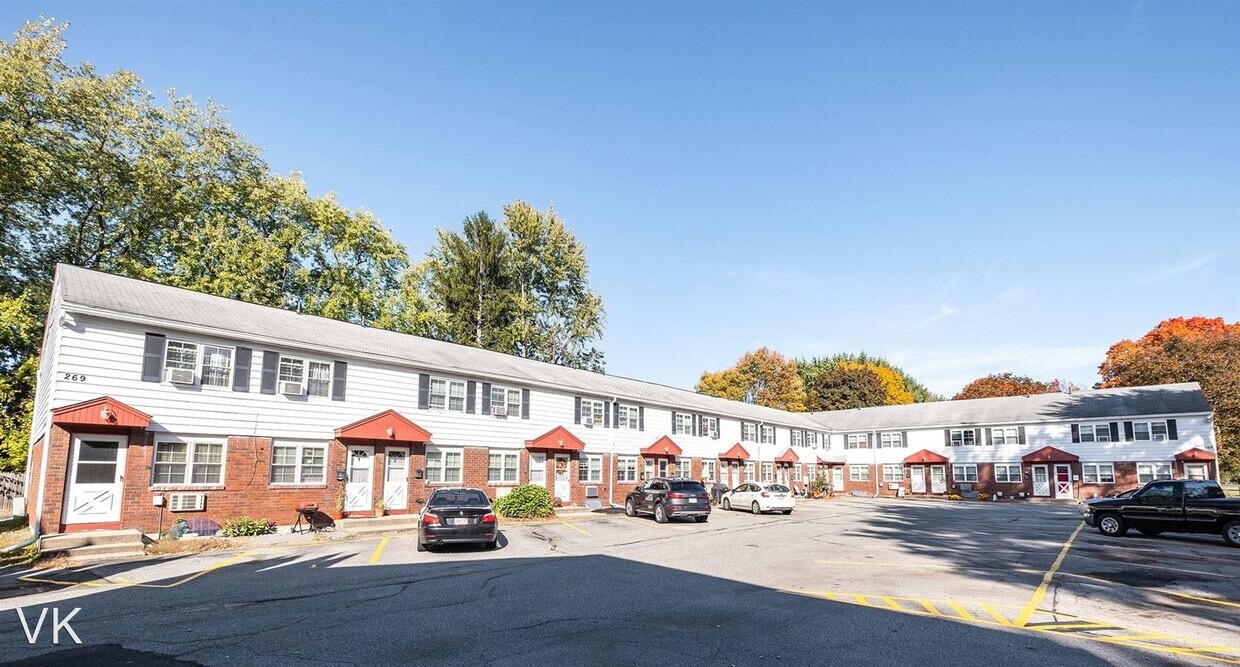 Primary Photo - 2 br, 1.5 bath House - 269 Chicopee St #19