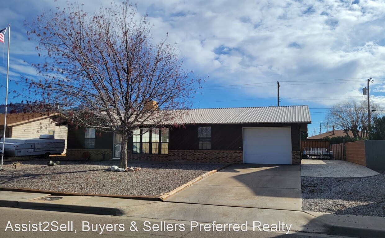 Primary Photo - 3 br, 2 bath House - 812 Santa Cruz Dr
