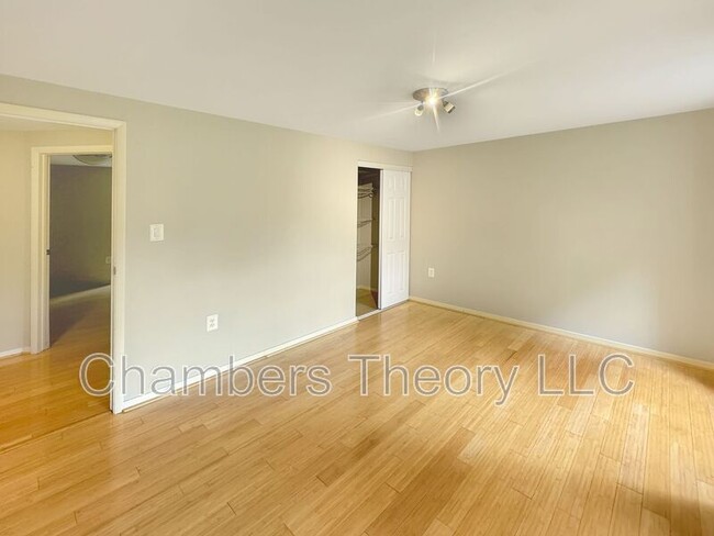 Foto del edificio - 2200 Jester Ct
