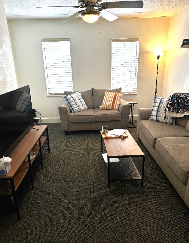 Photo - 323 38th St Townhome