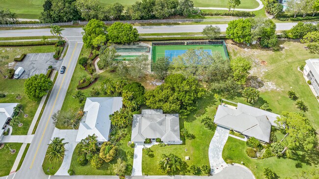 Building Photo - 18296 SE Courtview Cir