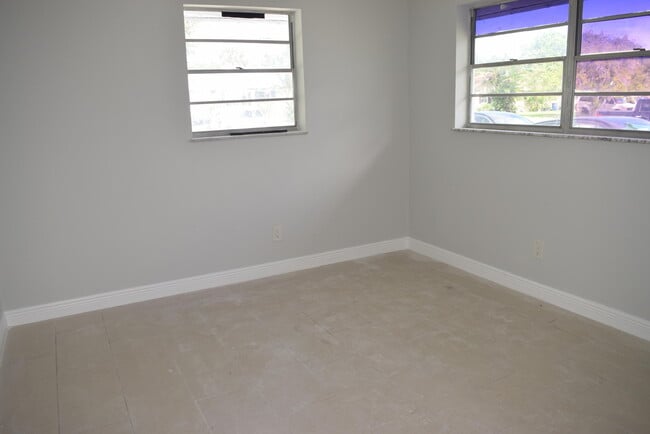 Foto del edificio - 3094 SE Clayton St