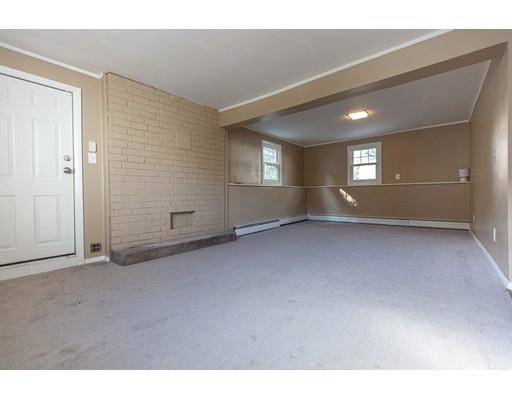 Building Photo - 109 Phillips St
